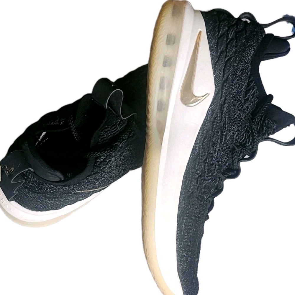 Nike Lebron 15 Black/Gold Low Basketball Shoes Mens Size 9.5 AO1755 001